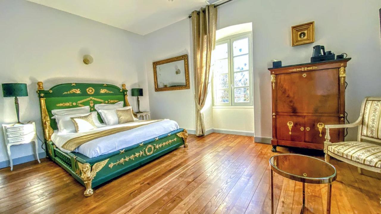 Domaine De Monplaisir Bed and Breakfast Caylus Eksteriør billede