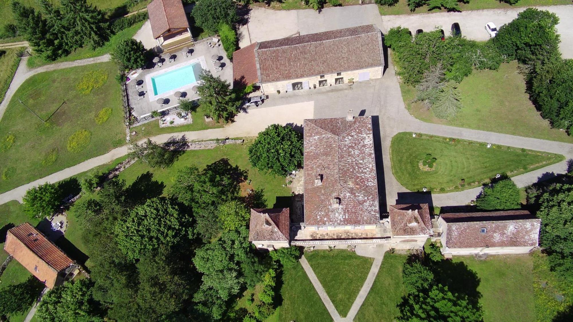Domaine De Monplaisir Bed and Breakfast Caylus Eksteriør billede